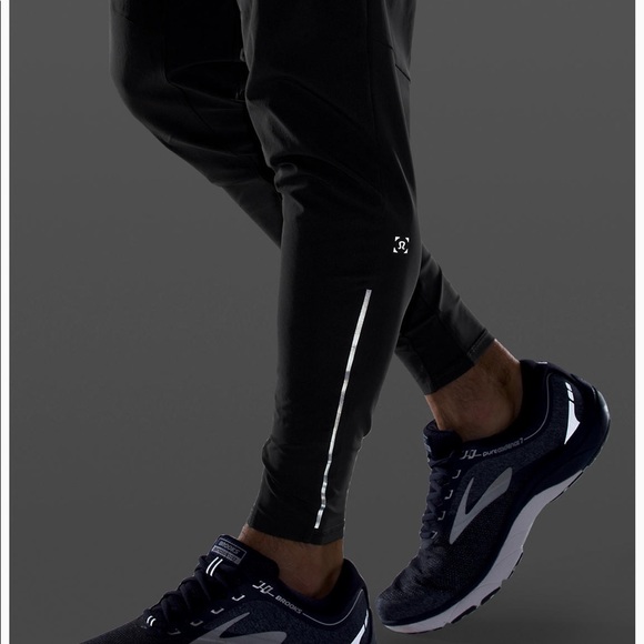 Lululemon Surge Hybrid Pant - graphite grey - Picture 5 of 6